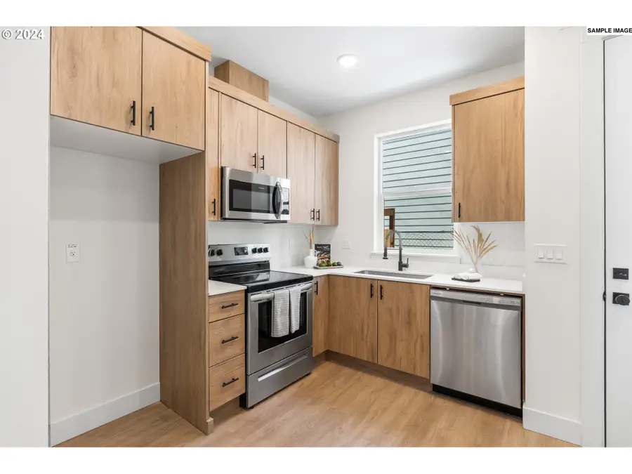 6669 N Fessenden St, Portland, OR 97203 - #3