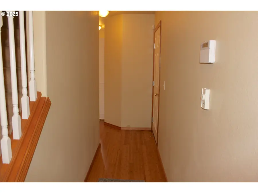 2743 SE 98th Ave #2, Portland, OR 97266 - Image #2