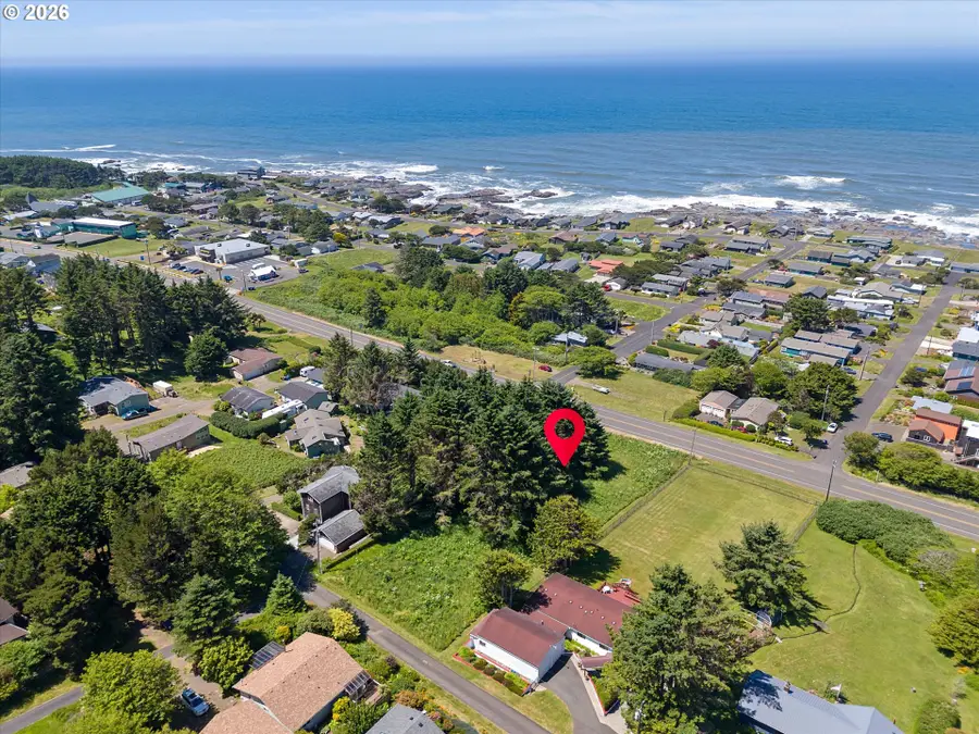 1200 King St #A, Yachats, OR 97498 - #2