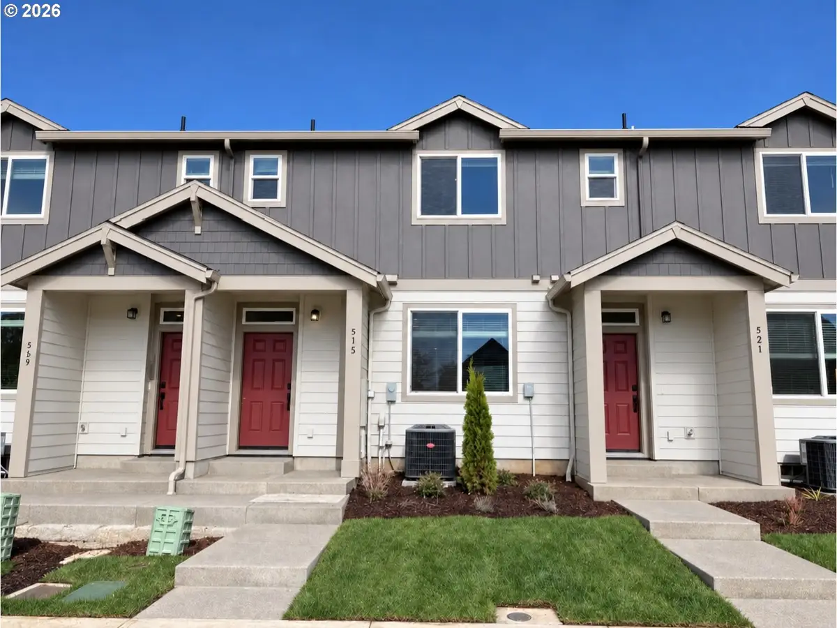 539 Upland Ave, Woodburn, OR 97071 - #1