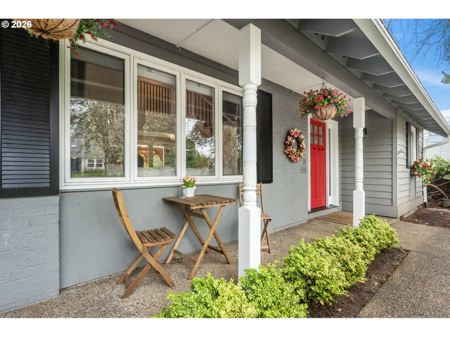 558 NE Joanne Cir, Hillsboro, OR 97124 - #3