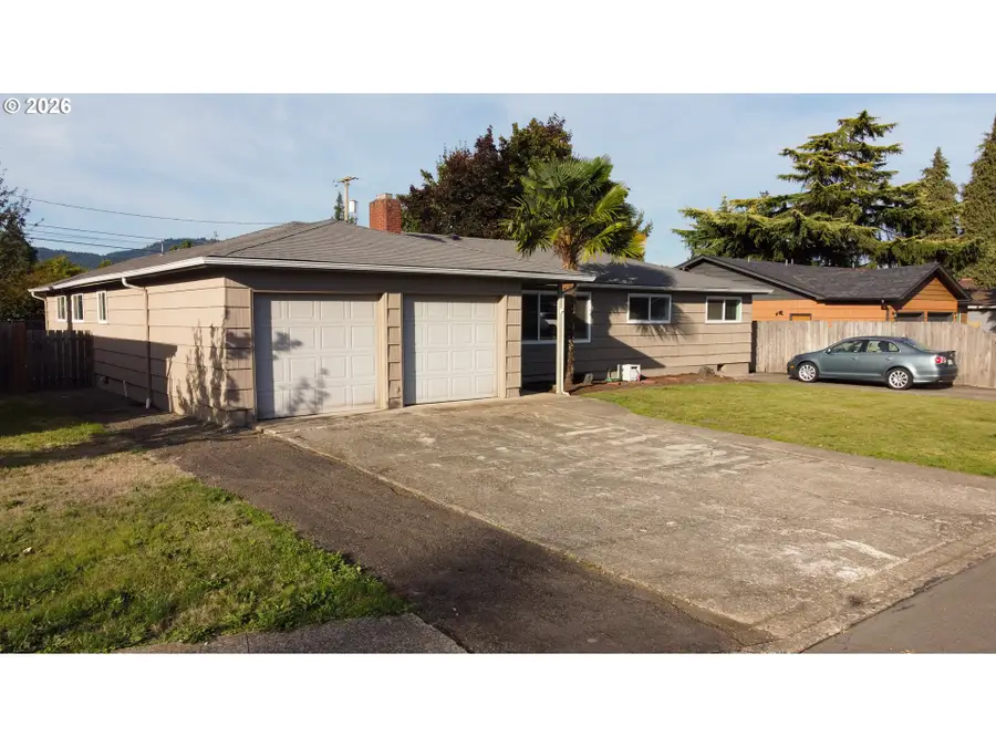 354 V St, Springfield, OR 97477 - #2