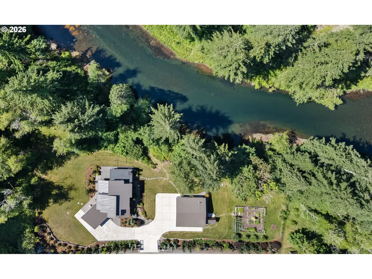 7113 Kalama River Rd, Kalama, WA 98625 - #1