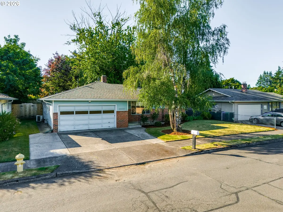 1230 SE 214th Ave, Gresham, OR 97030 - #1