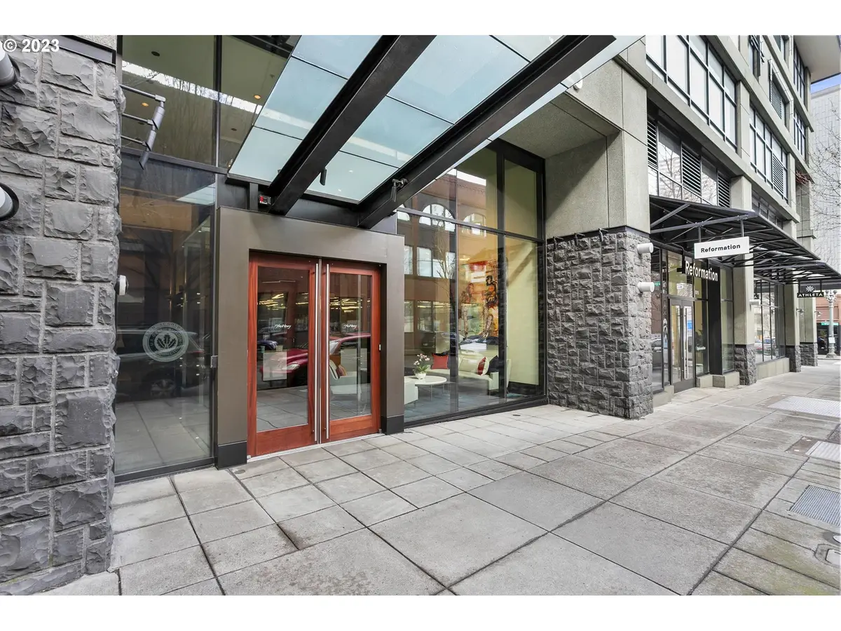1025 NW Couch St #613, Portland, OR 97209 - #1