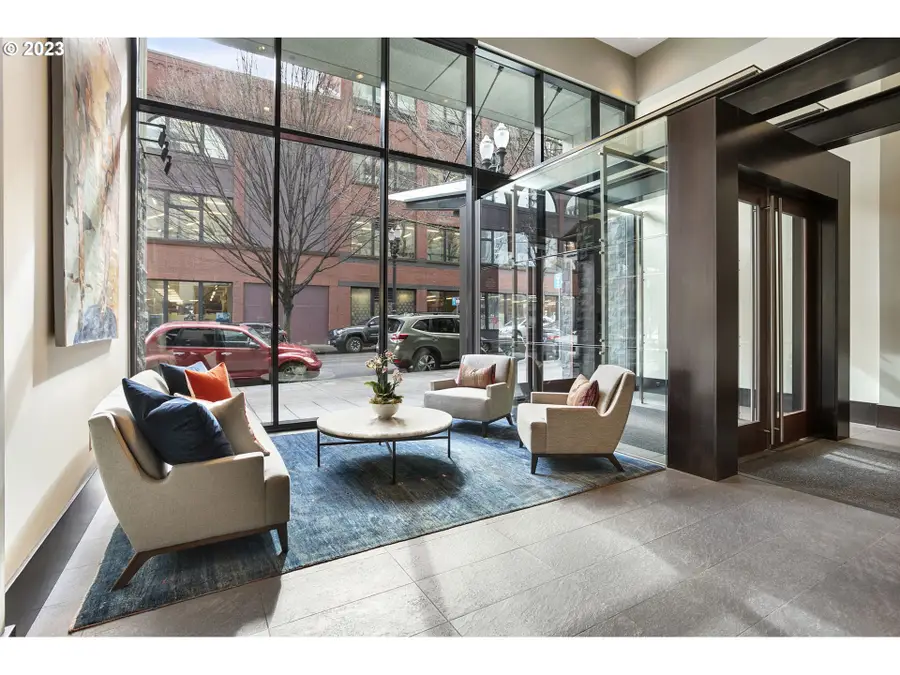 1025 NW Couch St #613, Portland, OR 97209 - #2