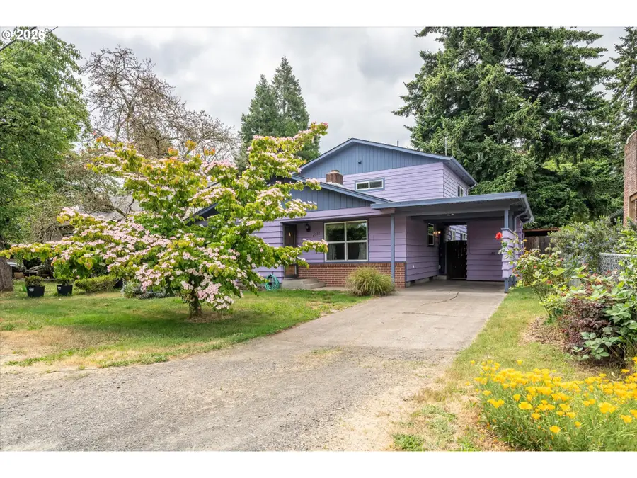 2536 Wood Ave, Eugene, OR 97402 - #2