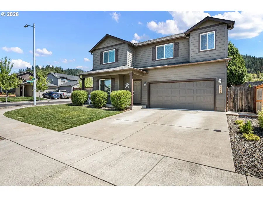 1911 S 59th St, Springfield, OR 97478 - #2