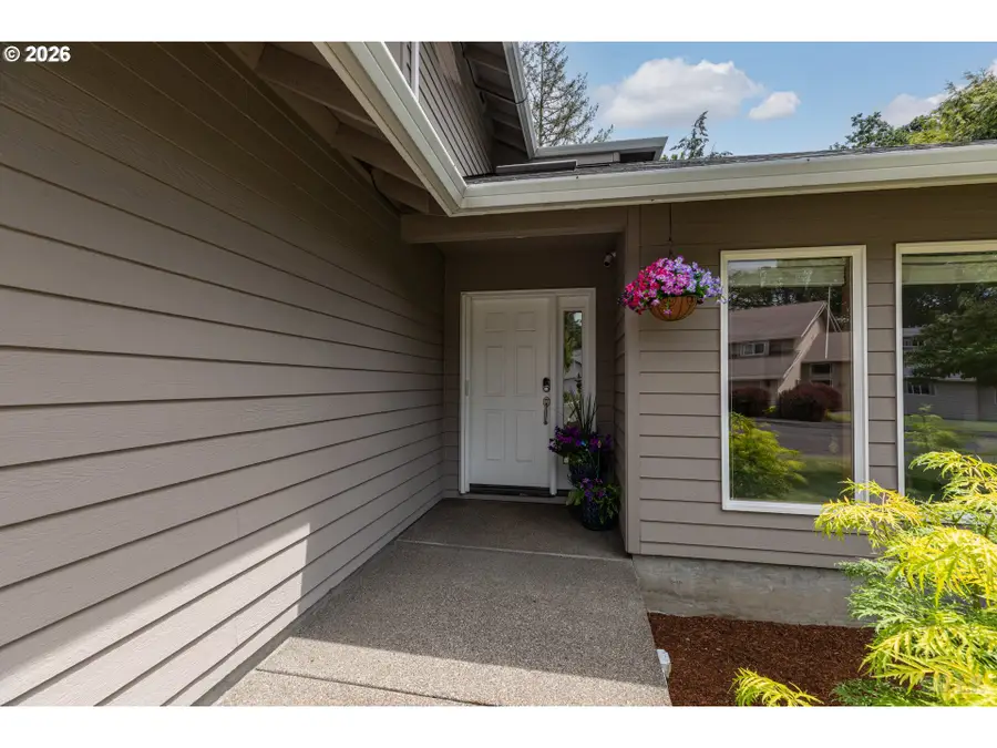 114 Madrona Ct, Saint Helens, OR 97051 - #3