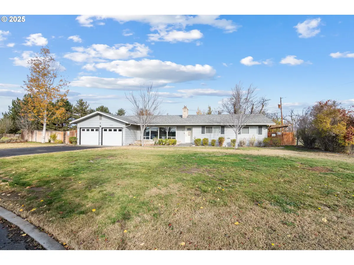 32537 Baxter Rd, Hermiston, OR 97838 - Image #1