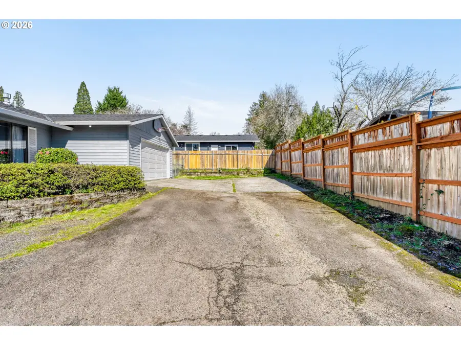 3886 SE Sunset Ct, Milwaukie, OR 97267 - #3