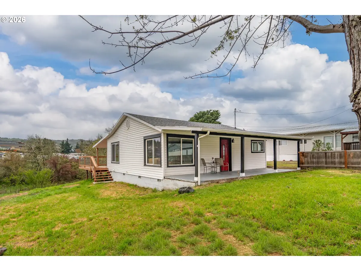 3660 Carnes Rd, Roseburg, OR 97471 - #1