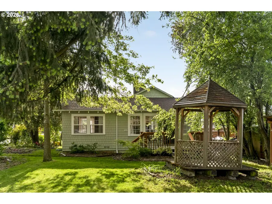 7905 N Seward Ave, Portland, OR 97217 - #2