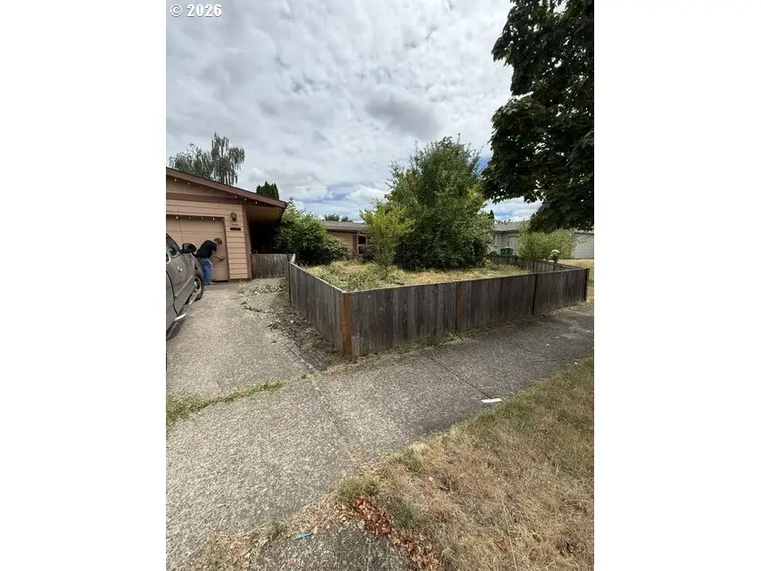 3323 B St, Forest Grove, OR 97116 - #1