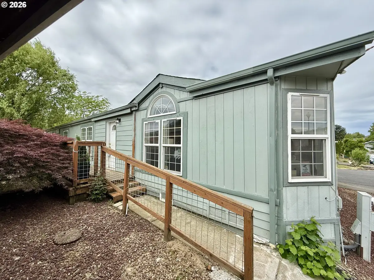 1282 E 3rd St #37, Lafayette, OR 97127 - #1