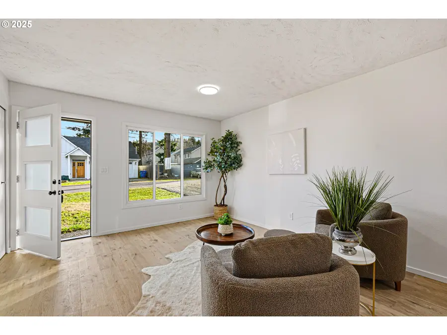 8531 SE 88th Ave, Portland, OR 97266 - Image #3