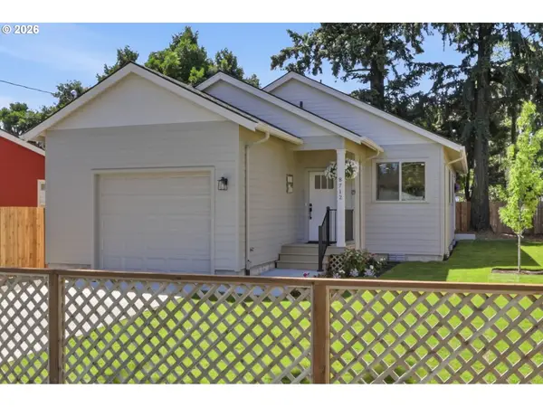 8712 SE Clatsop St, HappyValley, OR 97086