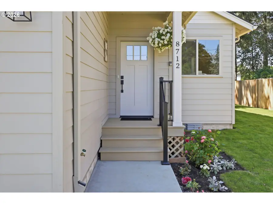 8712 SE Clatsop St, Northwest Clackamas, OR 97086 - #3