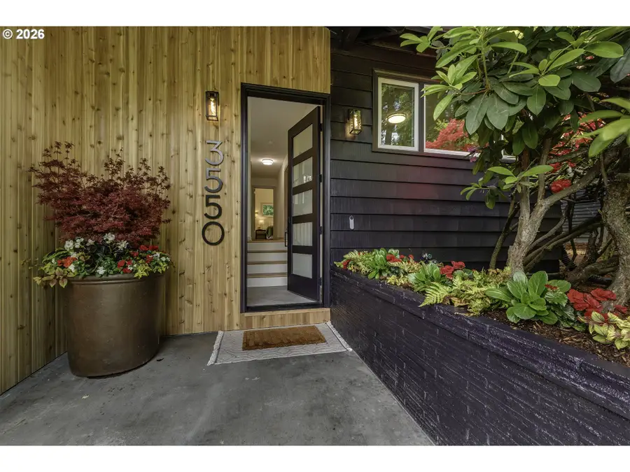 3550 Southshore Blvd, Lake Oswego, OR 97034 - #3