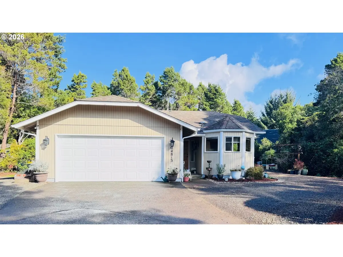 4813 Oceana Dr, Florence, OR 97439 - #1