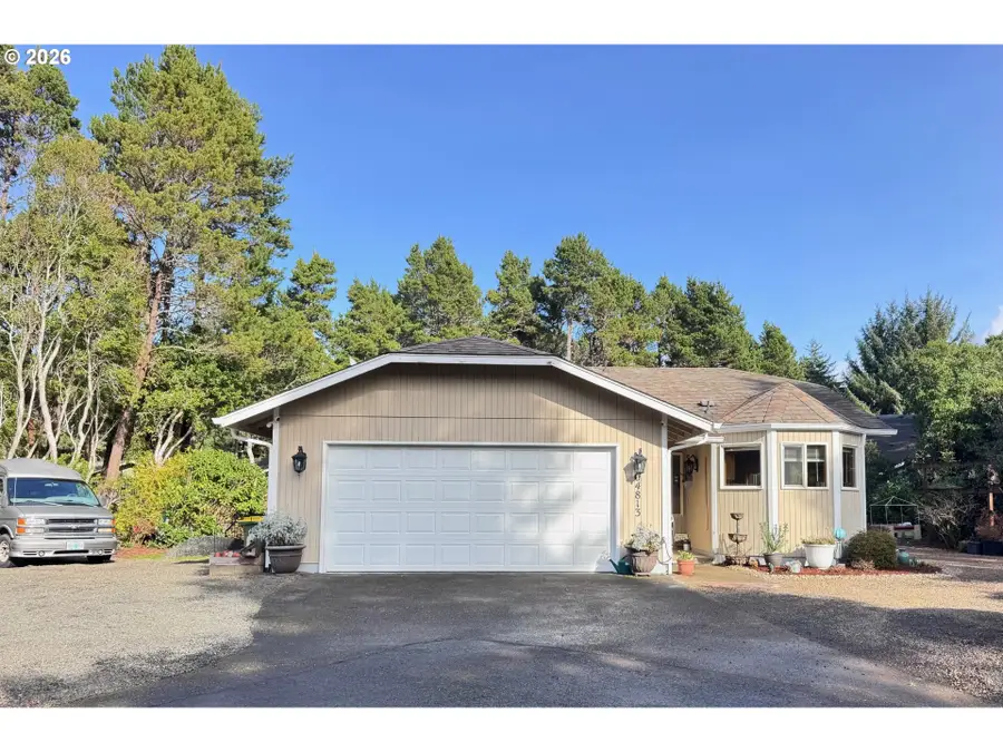 4813 Oceana Dr, Florence, OR 97439 - #2