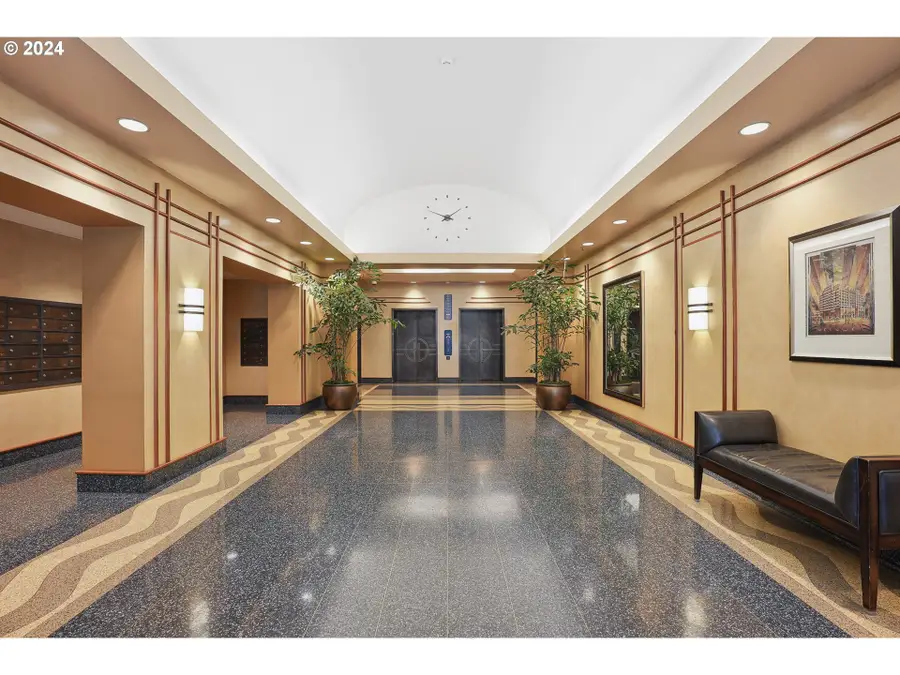 420 NW 11th Ave #1206, Portland, OR 97209 - Image #3