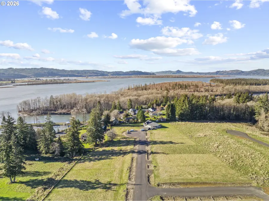 37 Sunnyfield Dr #31, Cathlamet, WA 98612 - #3