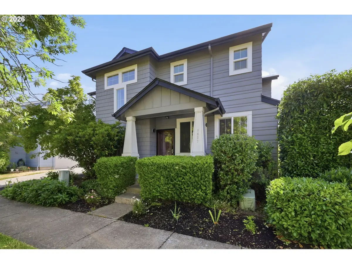 1637 Hamlet Ln, Eugene, OR 97402 - #1