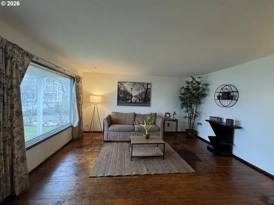 4231 SE 80th Ave, Portland, OR 97206 - Image #2
