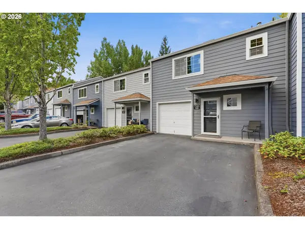 7163 SW Sagert St #109, Tualatin, OR 97062