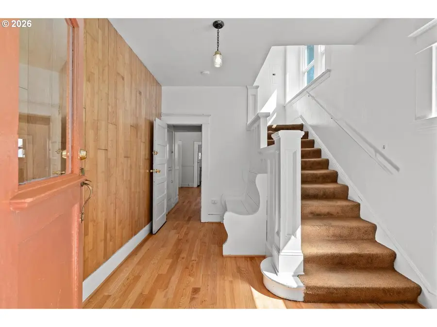 535 NE Knott St, Portland, OR 97212 - #3