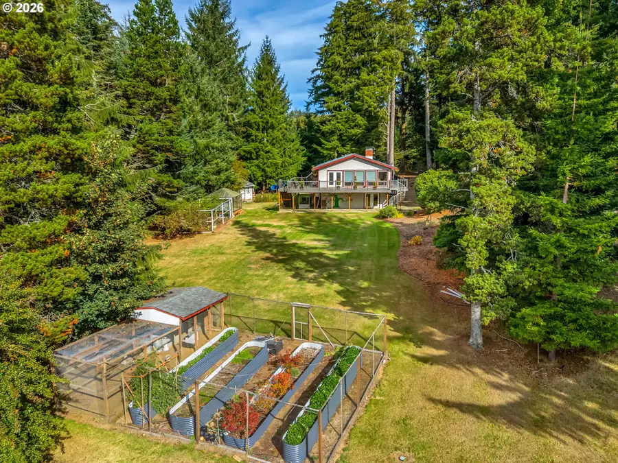 35173 Willette Ln, Astoria, OR 97103 - #2