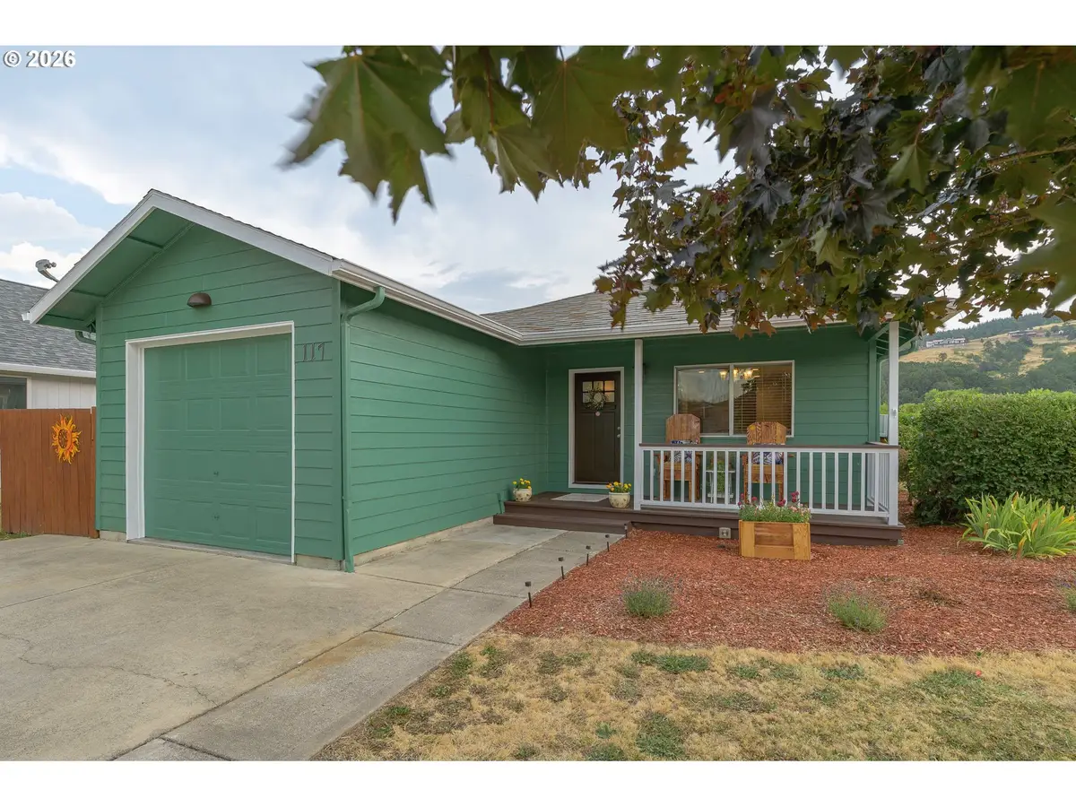 400 N Bridge St, Sheridan, OR 97378 - #1
