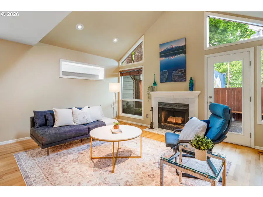 2727 NW Upshur St, Portland, OR 97210 - #3