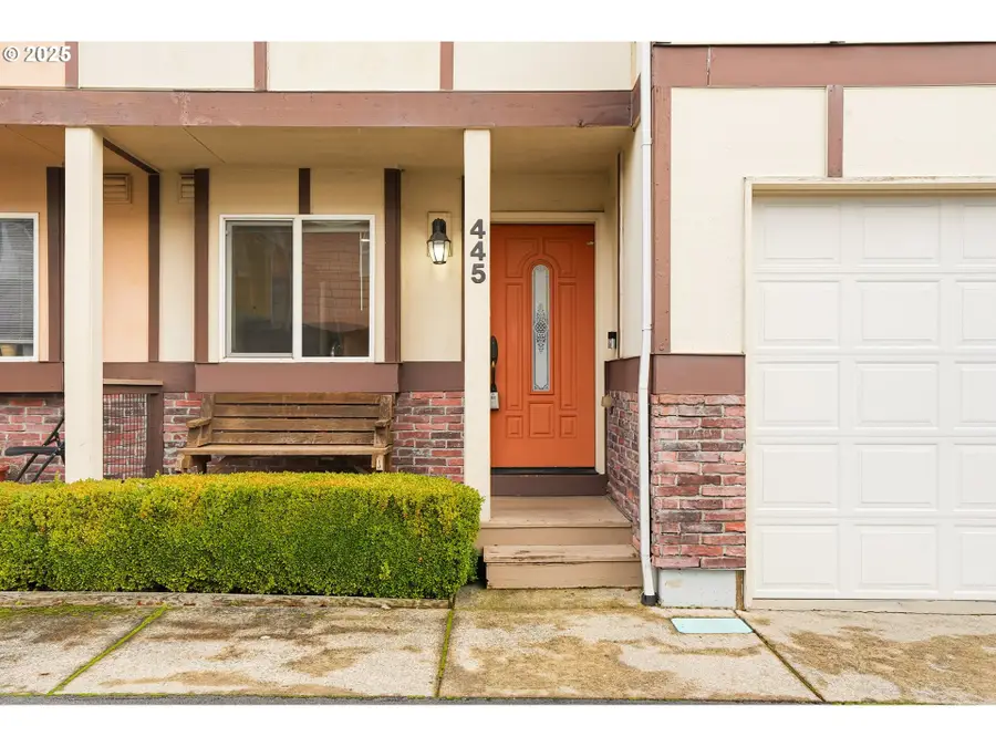 445 Harris Ln, Oregon City, OR 97045 - Image #2