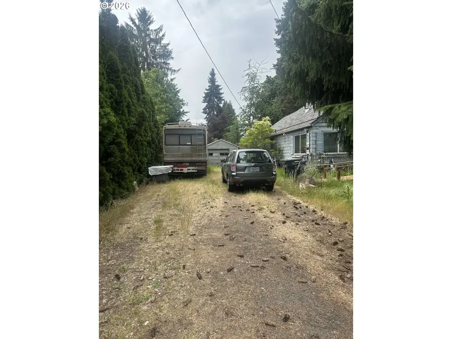 324 NW Garibaldi St, Hillsboro, OR 97124 - #3