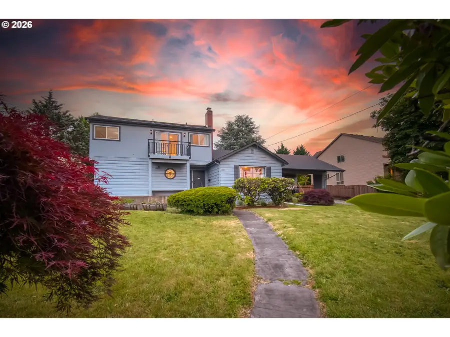 1302 Rosearden Dr, Forest Grove, OR 97116 - #2