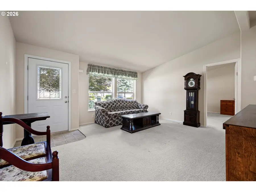 3220 Crescent Ave #18, Eugene, OR 97408 - #2