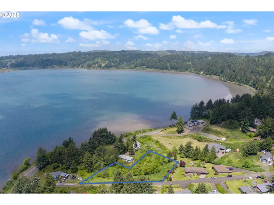 70 SE Yaquina View Dr, Newport, OR 97365 - #3