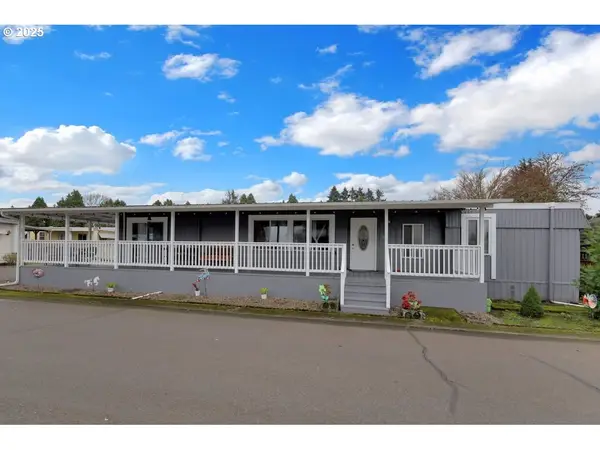 1800 Lakewood Ct, Eugene, OR 97402