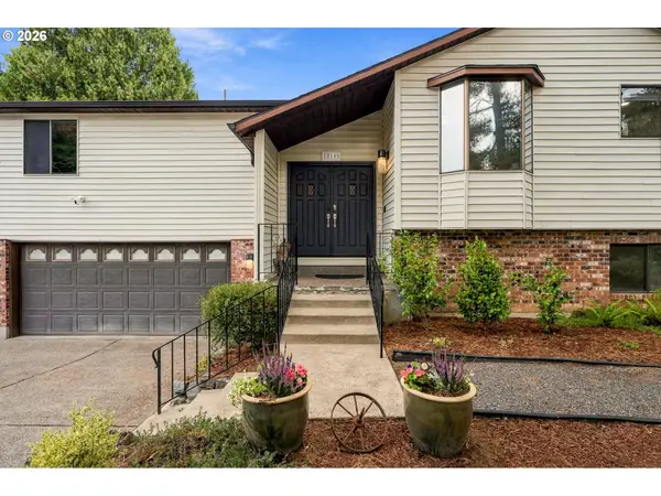12199 SE Henderson Dr, Portland, OR 97266