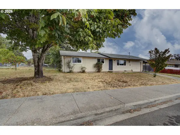 625 E Elm Ave, LaCenter, WA 98629