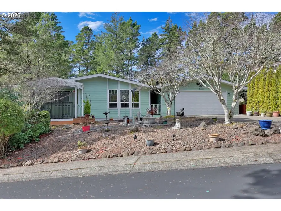 303 Manzanita Dr, Florence, OR 97439 - #2