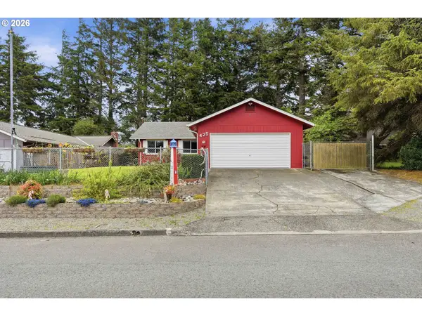 425 Radar Rd, CoosBay, OR 97420