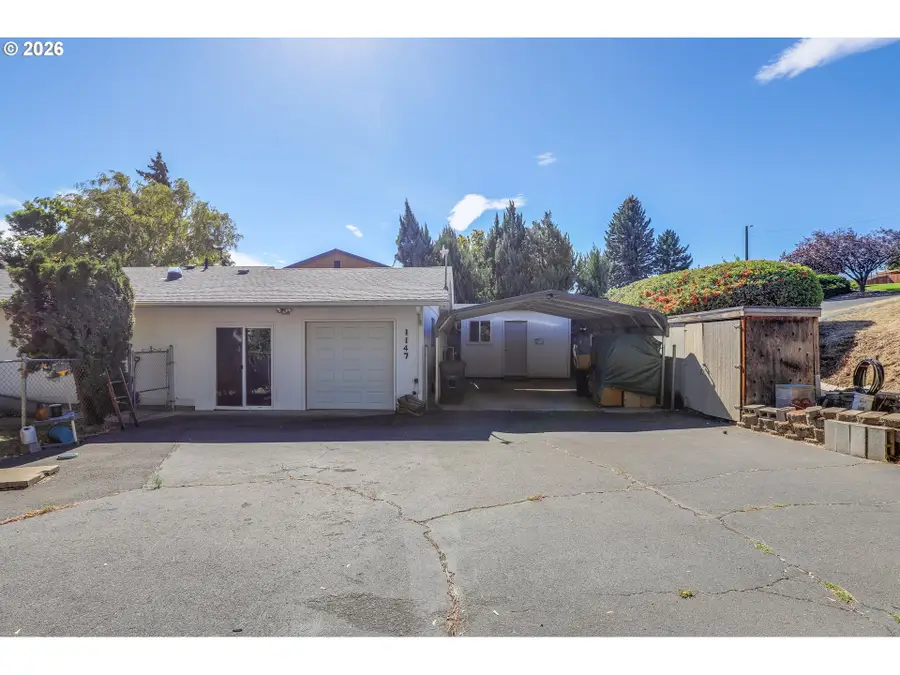 1147 Oak St W, Chenoweth, OR 97058 - #3