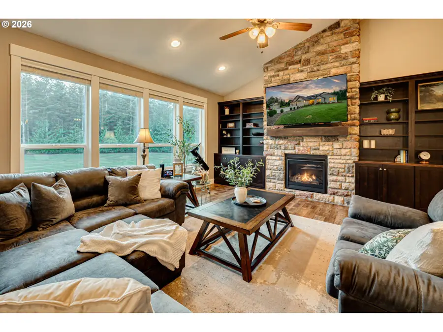 195 Buckingham Dr, Woodland, WA 98674 - #3
