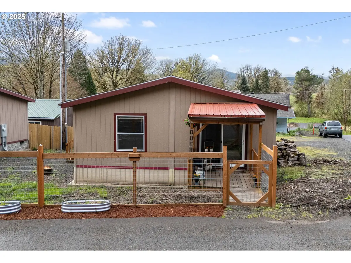 176 W Main St, Alsea, OR 97324 - Image #1