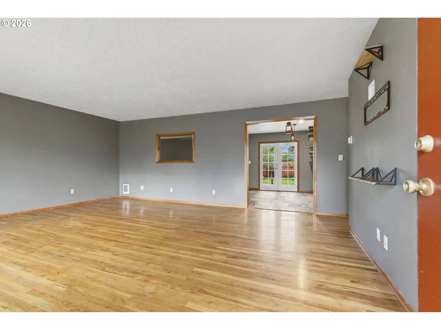 715 Dayton Ave, Vancouver, WA 98664 - #3