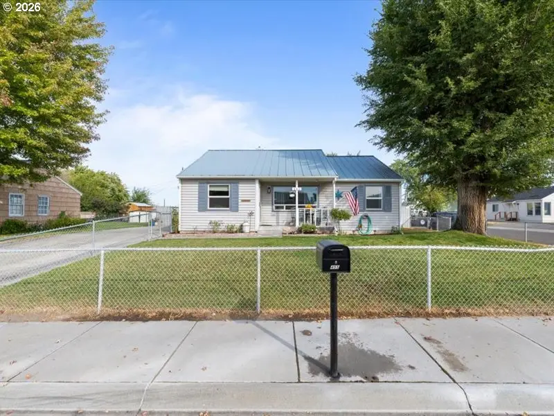 455 E Sunset Dr, Hermiston, OR 97838 - #2