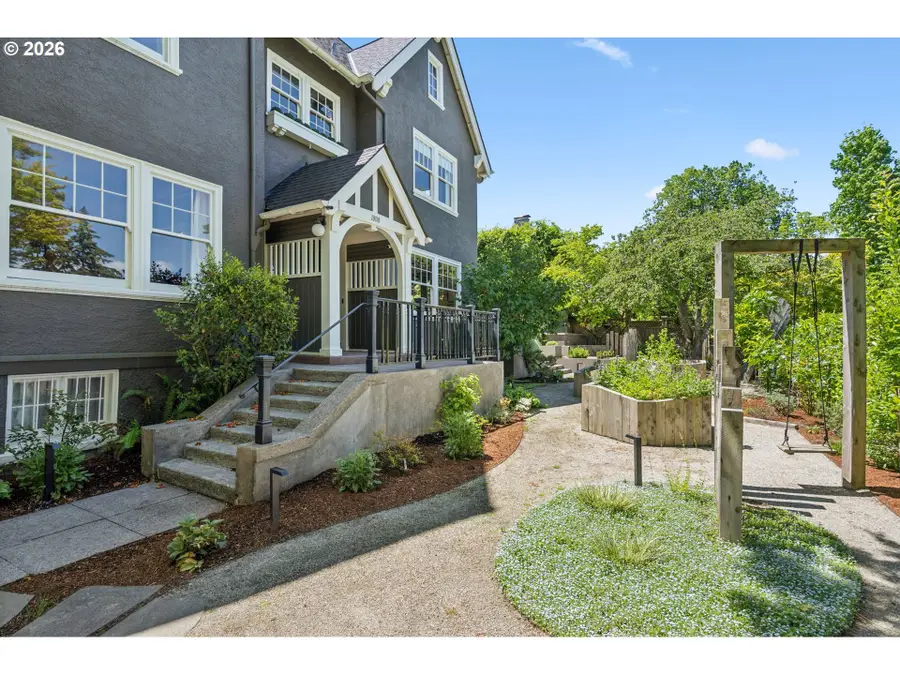 1808 SW Laurel St, Portland, OR 97201 - #3